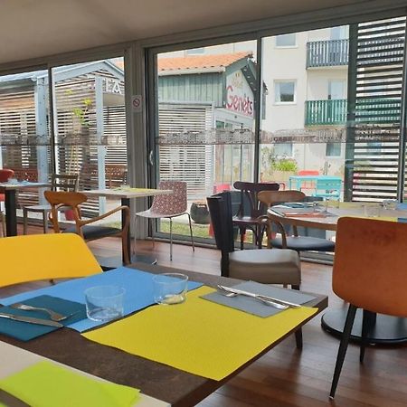 Hotel Les Genets Lahubiague 外观 照片